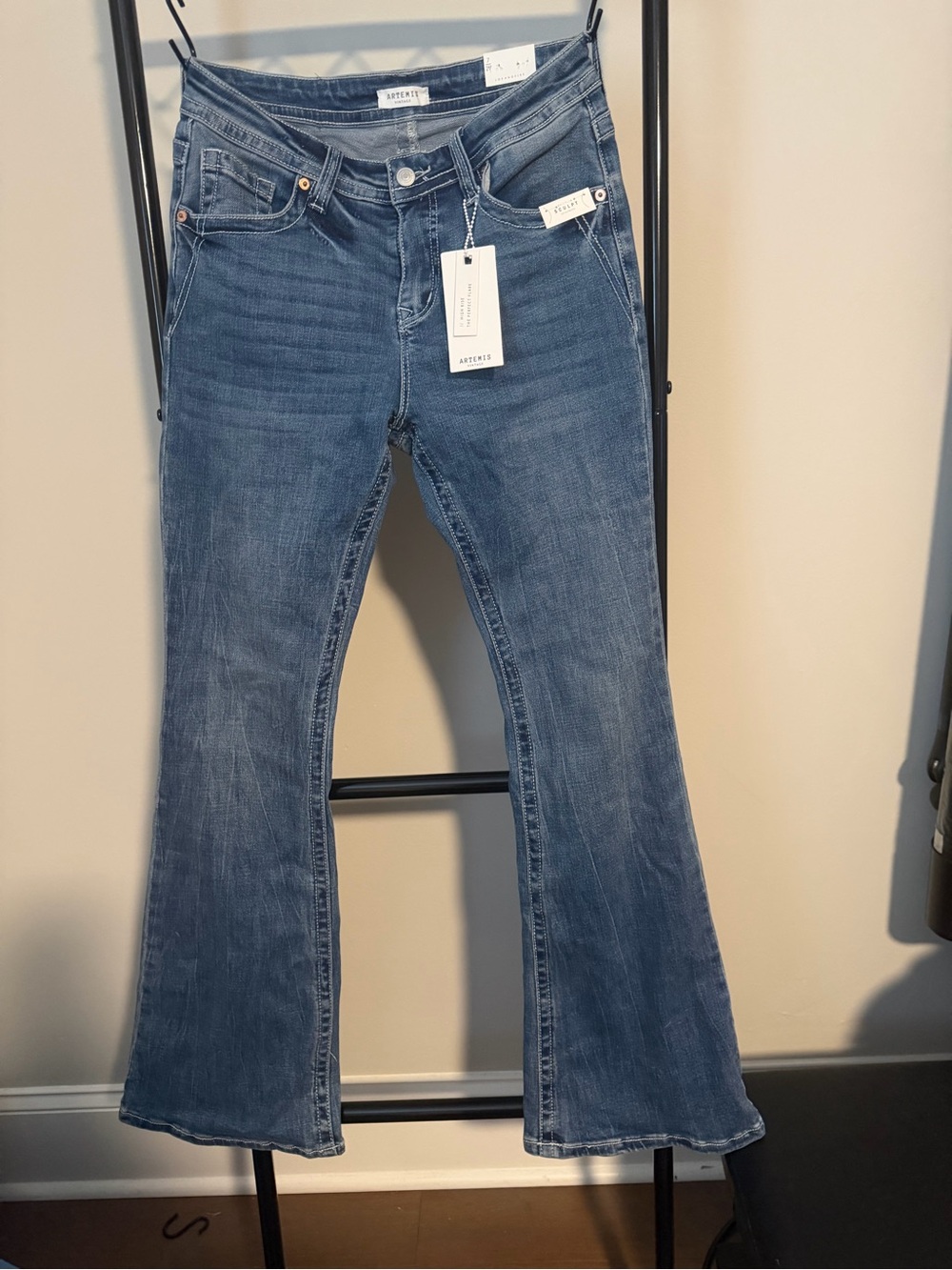 Artemis Vintage High Rise Perfect Flare Jeans- Size 27 NWT